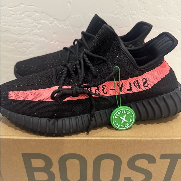 Yeezy Boost 350 V2 “Bred” or “red”– Men’s 11.5 - Picture 1 of 6